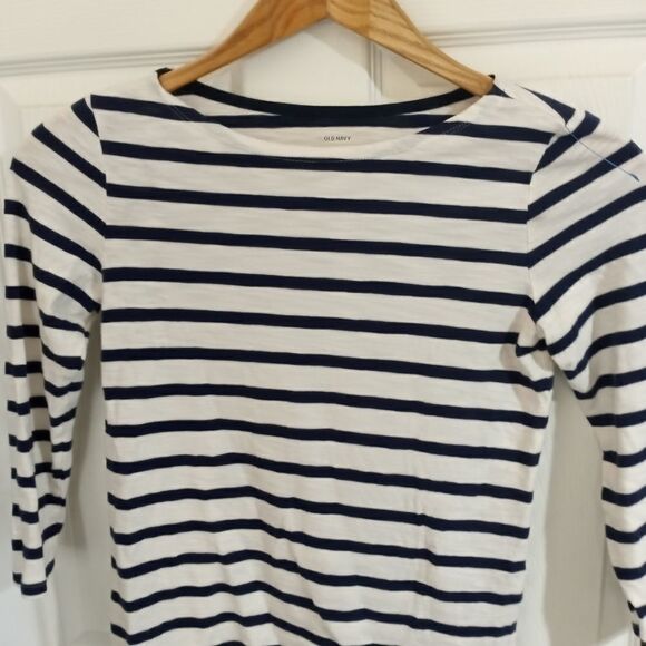Old Navy Tops - Old Navy long sleeve blue striped top XS